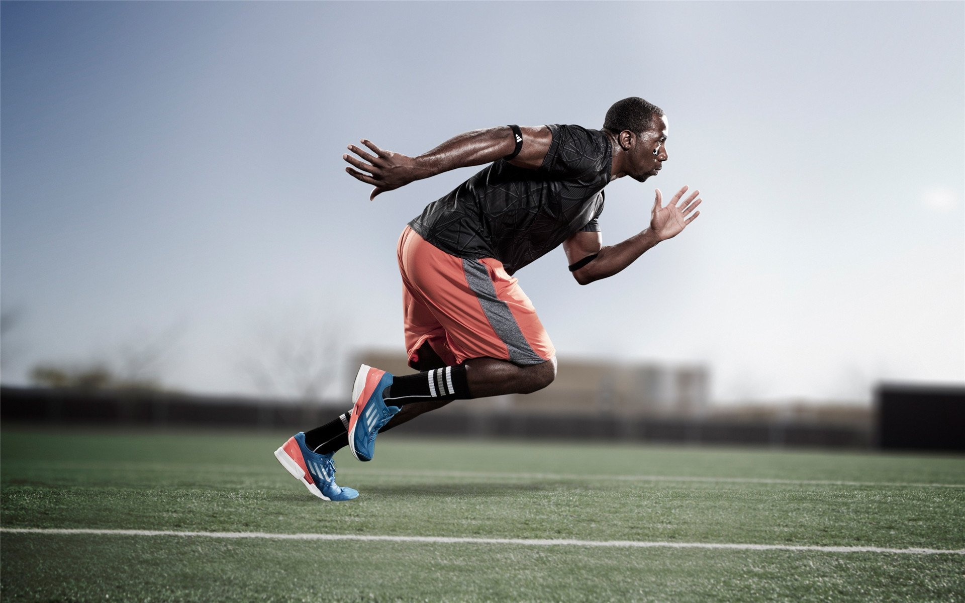 拜仁穆西亚拉盘带突破点燃全场,拜仁慕尼黑穆斯拉